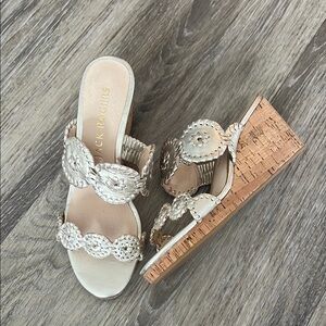 EUC Jack Rogers Platinum Lauren Mid Wedge Sandals